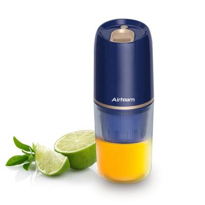 China Reversing Function Electric Low Noise Mini Orange Juicer Portable USB Slow Filling for sale