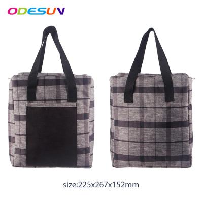 China Newest Fashinable Sedex 4P Material Promotional Colorful 300D Polyester BSCI Audit And Nonwoven Cooler Bag for sale