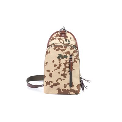 China 2022 Latest Stylish Desert Camouflage Trunk Sling Waterproof Unisex Trunk Bag Custom Everyday Bag for sale