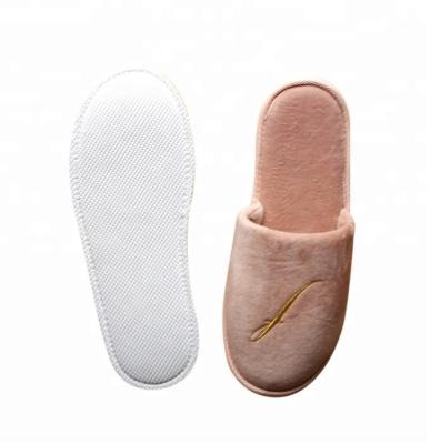 China Soft Custom Hotel Guest Print Fabric Comfortable Slippers for sale