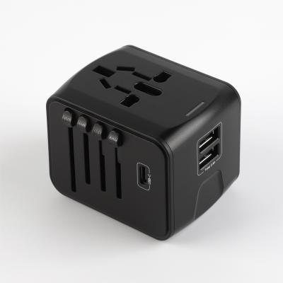 China Adaptador de conexión universal conveniente de voltaje nominal 100-240V AC 4 puertos USB tipo C HHT520 en venta