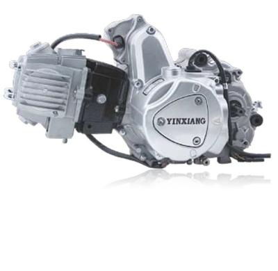 Κίνα 1 κύλινδρο 125cc Yinxiang Motorcycle Engine Assembly με τρεις ταχύτητες και αντίστροφη ταχύτητα προς πώληση