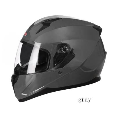 China Double certified motorcycle helmet with Double lens full cover and breathable design for sale