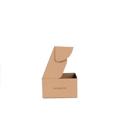 China Low MOQ Recyclable Custom Kraft Clothes Packaging Boxes Corrugated Mailer Boxes for sale