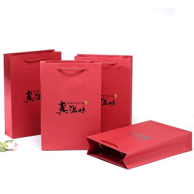 China Luxury Design Handle Recyclable Free Cosmetic Logo Paper Bags for sale