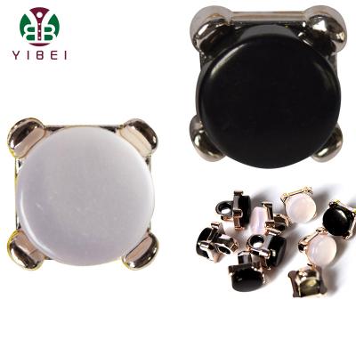 China New Design Viable Factory Wholesale 14L Retail Fake Diamond Lady's Shirt Buttons for sale