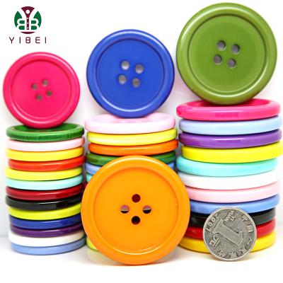 China Viable Wholesales Normal Colorful 4 Holes Sewing Thin Edge Resin Plastic e Buttons For Overcoat Shirt DIY for sale