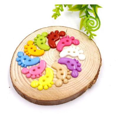 China Sustainable Environmental Friendly Colorful Feet Shaped Baby Buttons DIY Plastic Handwork Buttons for sale