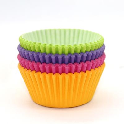 China Disposable Eco-Friendly Custom Printed Cupcake Cupcake Cup Solid Color Paper Baking Liners for sale