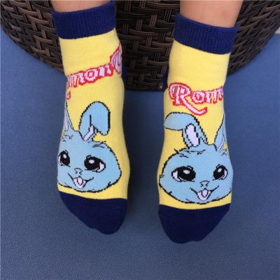 China QUICK DRY colorful sale logo kids funny socks socks pack for knitting kids teen happy socks for sale