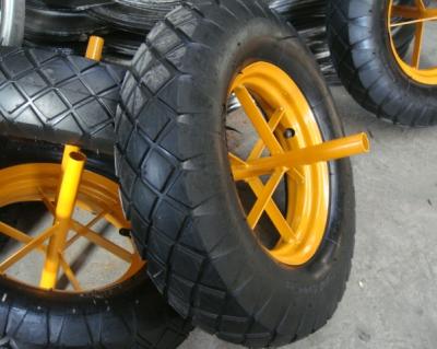 China Construction Material Shops 16 Inch Pneumatic Rubber Wheels With Spokes for sale