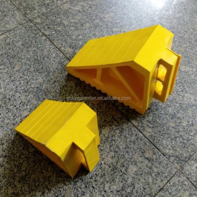 China Rubber/pu foam truck and car wheel tire stopper wheel chock for sale