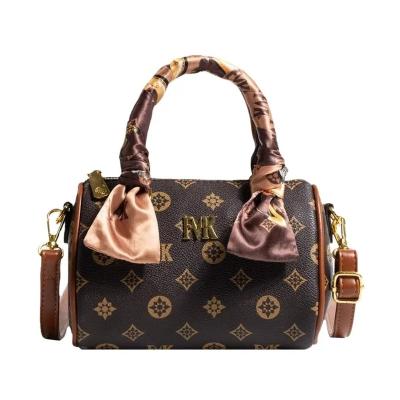 China Fashion Hot Selling Luxury Atmosphere Designer Ladies Tote Bag Leather Purses Handbag for sale