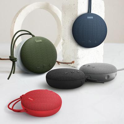 China 2021 Most TWS Popular Rechargeable Outdoor Wireless Speaker Phone Function IPX7 Mini Bluetooth Speaker Portable Waterproof for sale