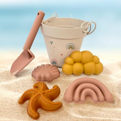 China Funny Beach Sand Toy Customized BPA Free Portable Silicone Sand Bucket Toys Silicone Beach Toys with Bucket and Shovel for sale