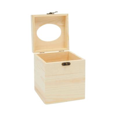 China Modern bright designs with latch to decorate unfinished wooden tissue box for sale