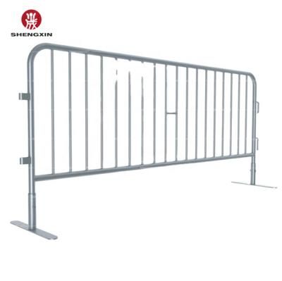 China Easily Assembled Crowd Control Barricade Temporary Portable Pedestrian Barrier For Sale for sale