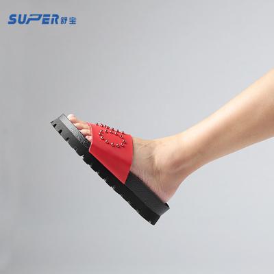 China Anti-Smell Black Ladies Red White Rivet Studded Women Eva Beach Slippers Sandal for sale