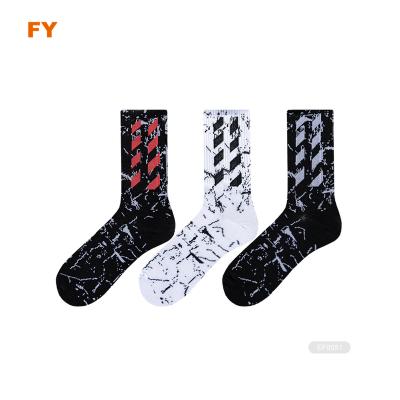 China ZJFY- E592 Antibacterial Streetwear Socks Streetwear Sock Street Wear for sale