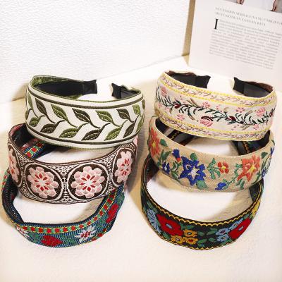 China Embroidery Soft European Fresh Ethnic Style Headband Headband Toothed Non-slip Hair Accessories for sale