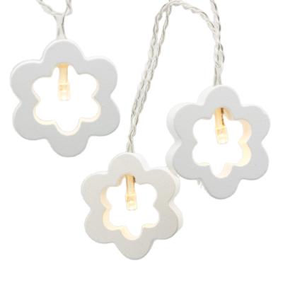 China AA Garden Decoration 16L Flower Chian Battery Operated Wooden Fancy LED Light Chain for sale