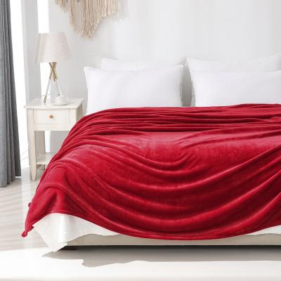 China Simple Luxury Flannel Fleece Plush Sleep Blanket for sale