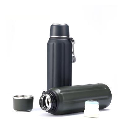 China Double-Wall Stainless Steel Vacuum Heat Insulation Sustainable Sports Bottle Outdoor Sport Portable Leakproof Thermos Bottle With Lid for sale