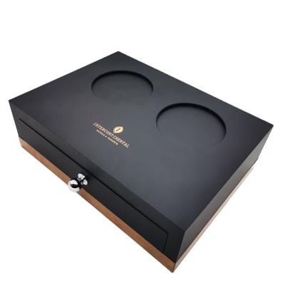 China Luxury And Massiness The Hotel Rose Gold Guest Room Supplies Box 270*200*80mm 5 Mm Thickness for sale