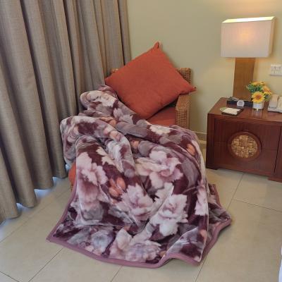 China 2022 Hot Selling Super Soft Wearable Printed Long Wool Raschel Polyester Blanket for sale