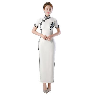 China Hot Selling Old Fashion Traditional Clothing Embroidery Chinese Classical Qipao Costume Dress Qipao Customized Size for sale