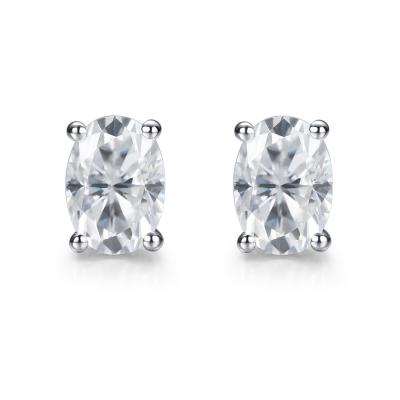 Chine Des boucles d'oreilles en or de 18 carats en moissanite en diamant en forme ovale à vendre