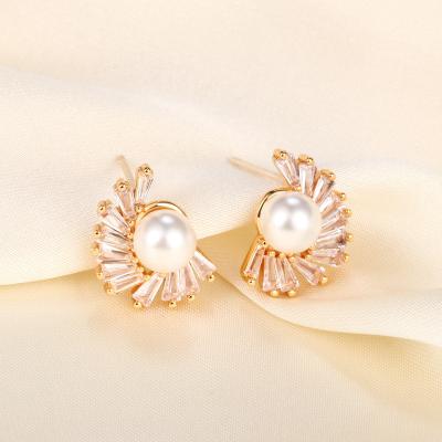 China TRENDY Vintage Baroque Pearl Earrings Jewelry White Pearl Inlaid Irregular Stud Earring Gold Plated Statement Flower Pearl Earrings for sale