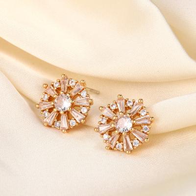 China Romantic 2023 New Arrivals Stud Earrings 18k Gold Plated  Flower Silver Earrings For Women Ladies for sale