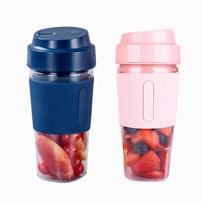 China Promotional Protable Juicer Smoothie 400ML Portable Blender For Outdoor Activities Portable Usb Rechargeable Softer Handheld Blender For Gym for sale