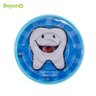 China Environmental Friendly Dental Gifts Mini Plastic Pinball Maze Game Promotional Toy for sale