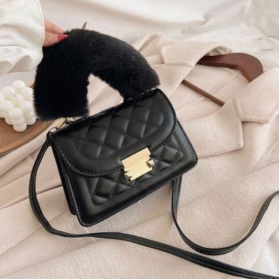 China New Square Bag Fashion Cross-body Bag Female Clip Small Net Red Square Diamond Lattice Women Crossbody Bags for sale