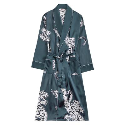 China Fashion Luxury Animal Print Men Satin Robe Set With Shorts For Men for sale