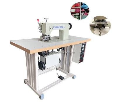 China Hotels Ultrasonic Bedspread Bag Quilting Machine Arc Cutting Sewing Machine for sale