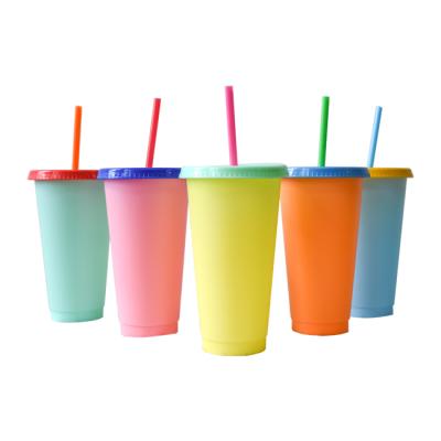 China Novelty Reusable Custom Magic Color Changing Cups Bpa Free Viable Plastic Cold Viable Temperature Cups With Lids Straw for sale