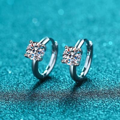 China Simple Ladies Moissanite Rin Wholesale S925 Sterling Silver Moissanite Crystal Earrings Sterling Silver Moissanite Stud Earring Earrings for sale