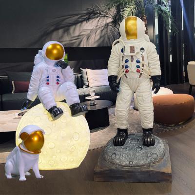 China Minimalist Customized Large Life Size Realistic Hand Crafted Fiberglass Material Pop Art Astronaut Sculpture for sale