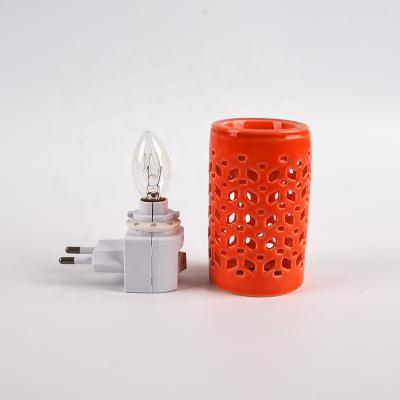 China Garden Decoration Electric Lamp Aroma Oil Burner Diffuser White Ceramic Heater for sale