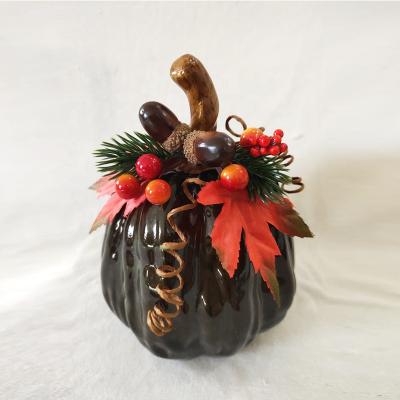 China Harvest Ceramic Decoration Ceramic Pumpkin With Iron Leaves Furnishing Items for sale