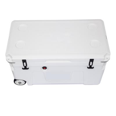 China Waterproof Latest Best Seller 90L Rolled Handy Good Looking Picnic Cooler for sale