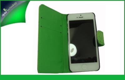 Chine Le vert Shinny des caisses de cuir d'Apple Iphone avec la fente de carte de crédit pour l'iPhone 5 à vendre