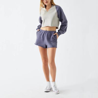 China Anti-pilling two-tone purple girls crop top set two-piece shorts women color block sweatshirt outfit suit for sale