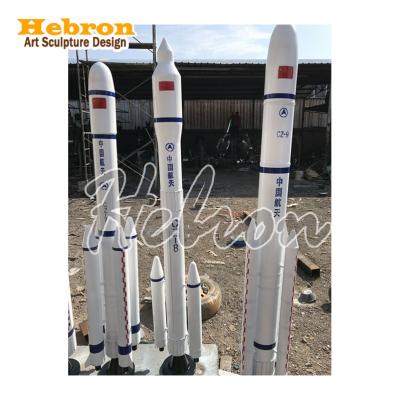 China China Custom Large Military Sculpture Model 1:1 Metal Rockets Model Outdoor Sculpture for sale