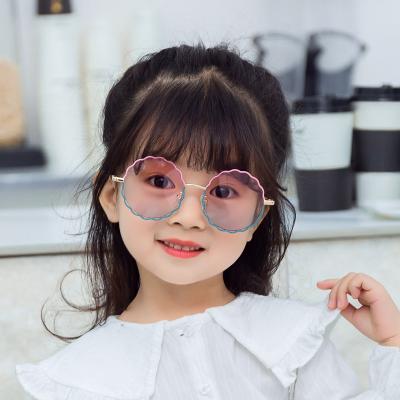 China Wholesale cheap kids UV400 girls sunglasses BLB125 fashion kids sunglasses girls UV400 metal around sunglasses for sale