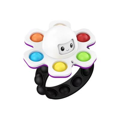 China Finger Squeeze Silicon Bubble Octopus Toys Ring Squeeze Toy With Face Emotion Change for sale