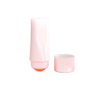 China 2021 New Design Face Lift Beauty Face Washable Natural Volcanic Facial Oil Skin Care Absorbing Roller for sale